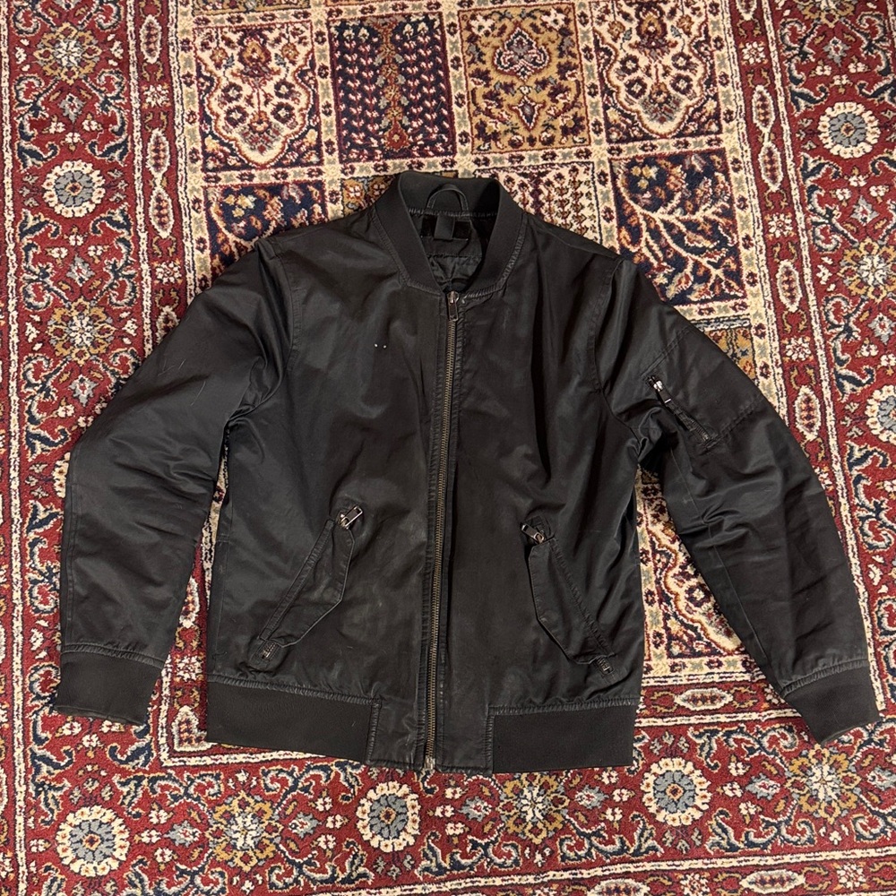 H&M Black Bomber Jacket Coat with heavy duty metal zippers Winter Stylish